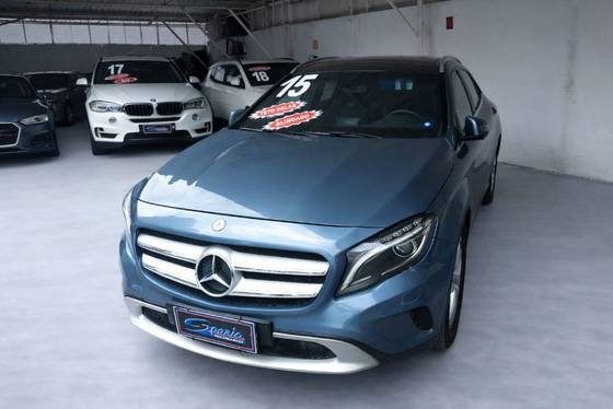 MERCEDES-BENZ GLA 200 1.6 CGI VISION 16V TURBO GASOLINA 4P AUTOMÁTICO MERCEDES-BENZ GLA 200 1.6 CGI VISION 16V TURBO GASOLINA 4P AUTOMÁTICO